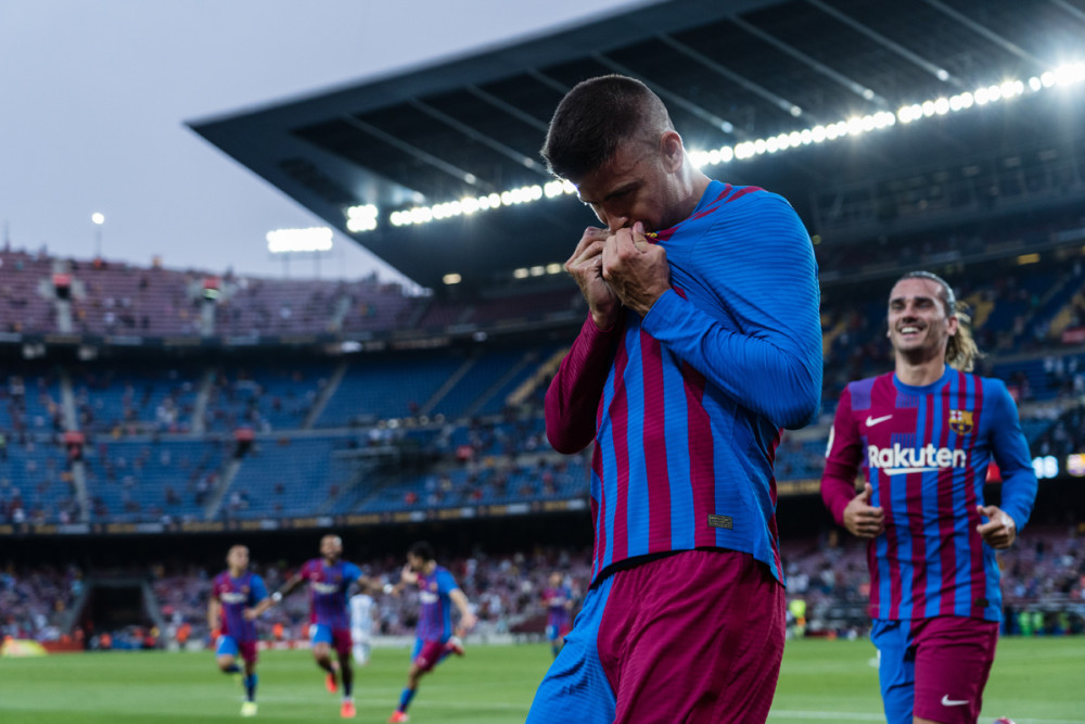 九游官网包含巴萨关键一役惨遭绝杀，球迷难掩失望，语言中心发生建设.的词条